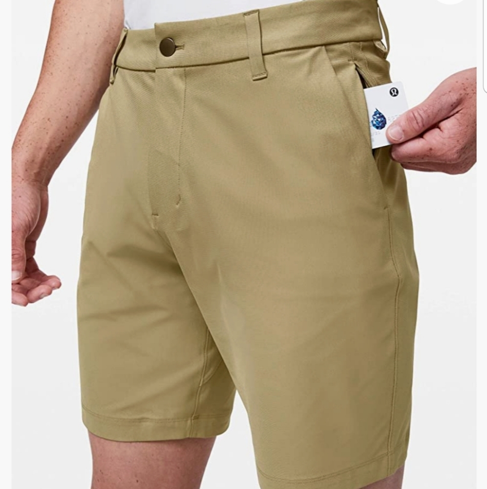Lululemon NWT Commision Short, tan, size 31